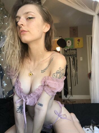 sadgirlastridsfree