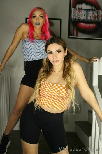 Salina De La Renta