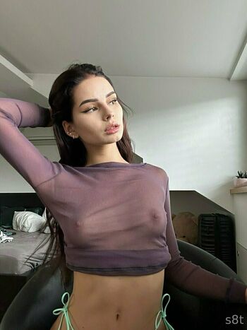 Sara Mia Sara8teen
