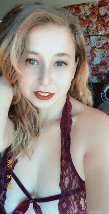 sarahtheslutfree