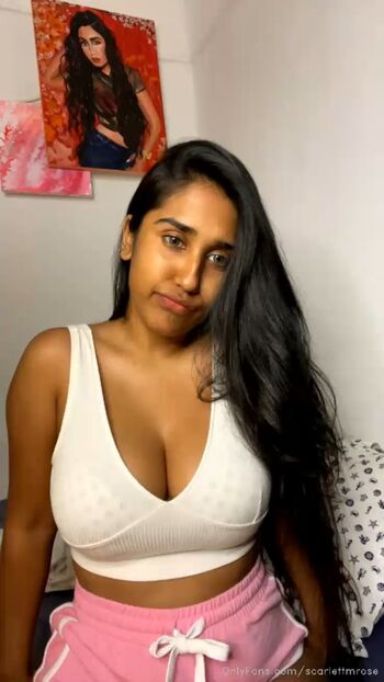 Scarlett M Rose