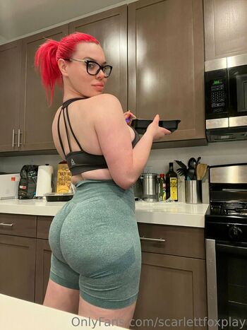 Scarlettfoxplay