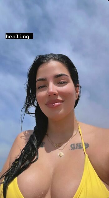 Selenaxoxoxo Marian