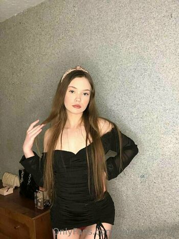 sexy_alinacherry
