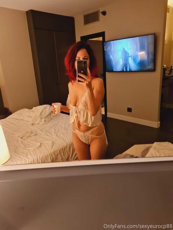 sexylatinawife