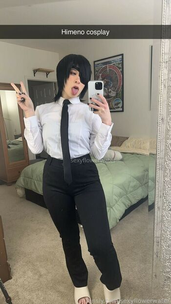 SexyWaterFlower