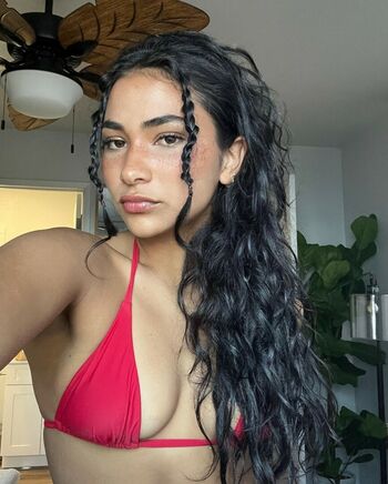 Sienna Mae