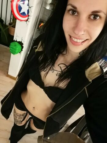 SkinnyBitch