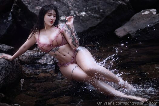 Songyuxin Hitomi
