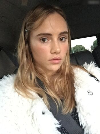 Suki Waterhouse