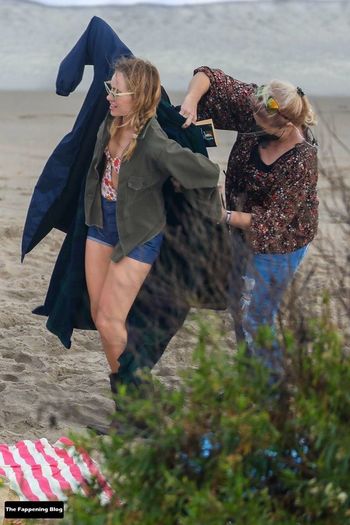Suki Waterhouse