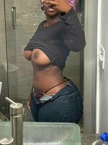 sultry_nicole1