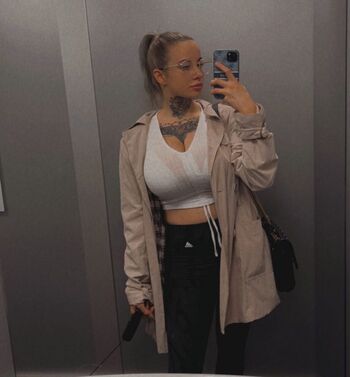 Suzana Zvonar