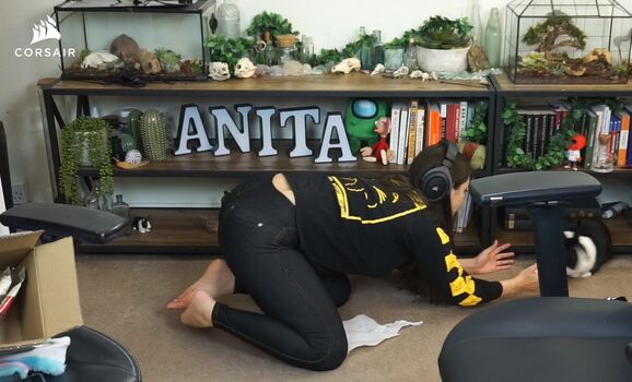 Sweet Anita