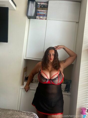 terrijaneofficial