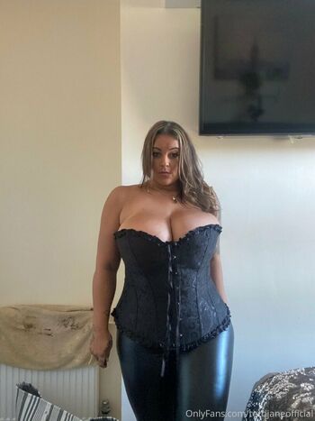 terrijaneofficial