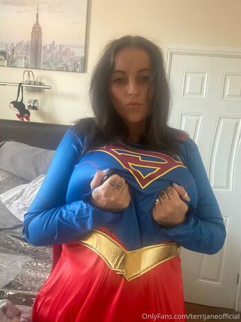 terrijaneofficial
