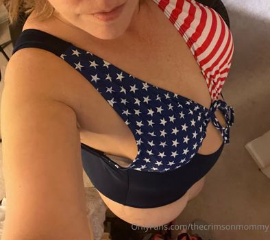 thecrimsonmommy