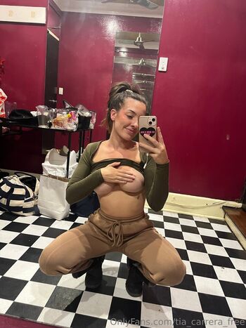 tia_carrera_free