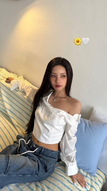 tiny.pretty.j
