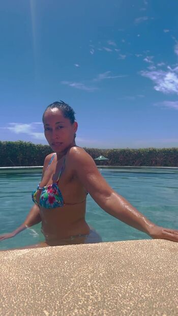 Tracee Ellis Ross