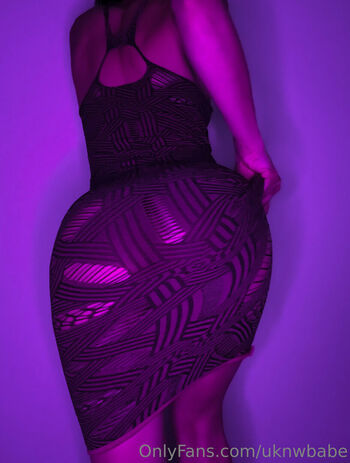 uknwbabe
