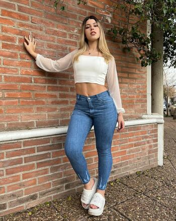 Valentina Legaria
