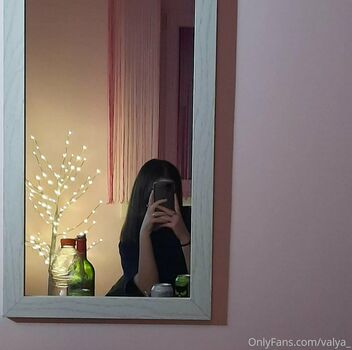 valya_