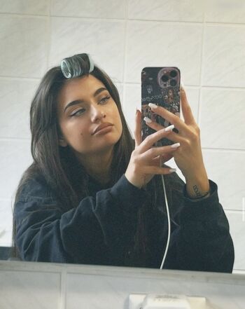 Vanutschii - Instagram Influencer