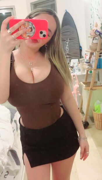 vickyyyyy3005