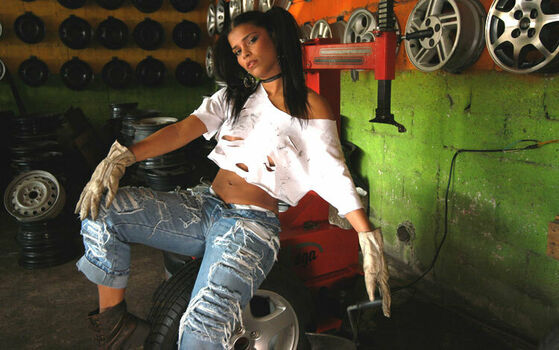 Virgula Girl