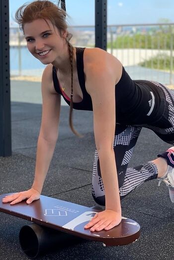 Vivien Keszthelyi