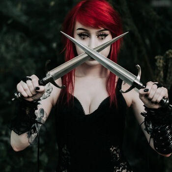 WatchGirlsPlay