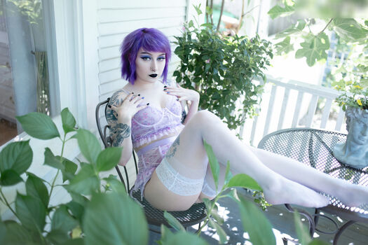 WatchGirlsPlay
