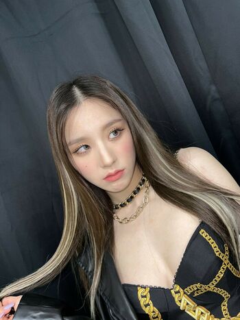 WomenK-pop