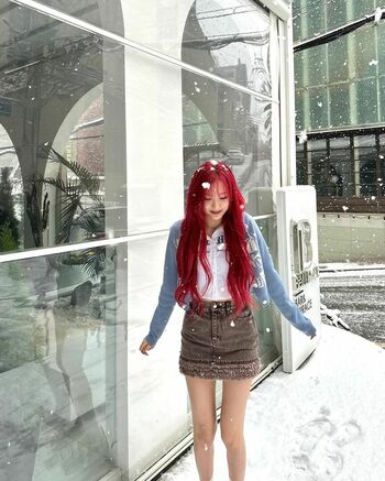 WomenK-pop