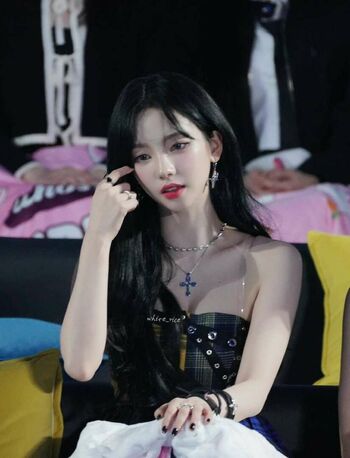 WomenK-pop