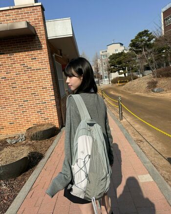 WomenK-pop