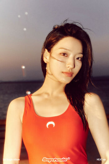 WomenK-pop