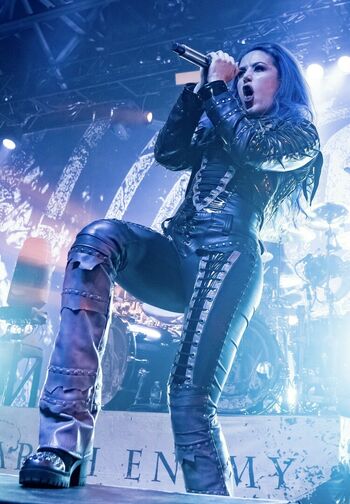 WomenMetal