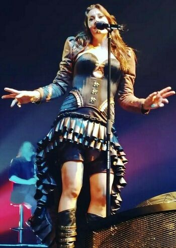 WomenMetal