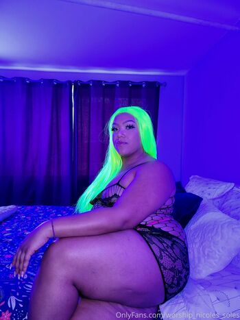 worship_nicoles_soles