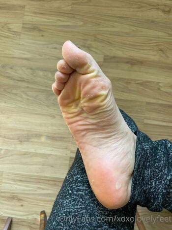 xoxolovelyfeet