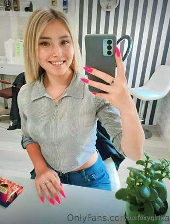 yourfoxygirlxo