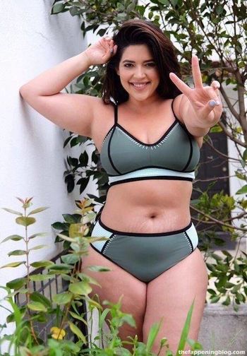 Yvonne DeLaRosa