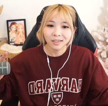 Yvonnie
