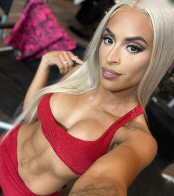 Zelina Vega