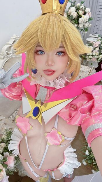 ZinieQ Cosplayer