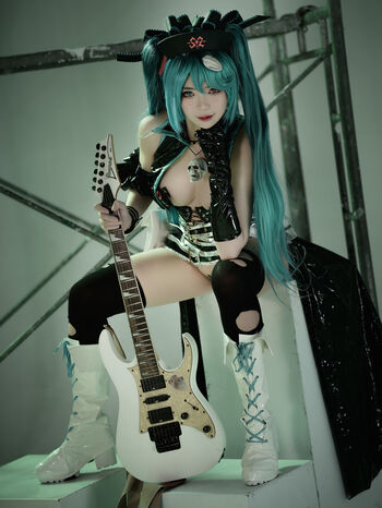 ZinieQ Cosplayer