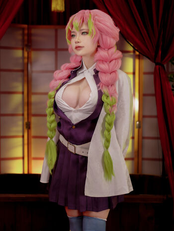 ZinieQ Cosplayer